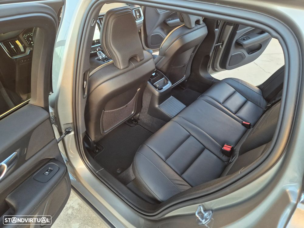 Volvo V60 2.0 T8 AWD TE Inscription - 8