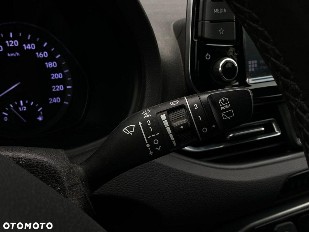 Hyundai i30 1.5 DPI Smart - 17