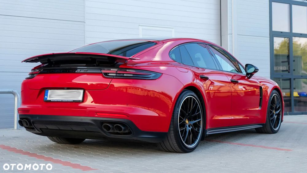 Porsche Panamera GTS - 4
