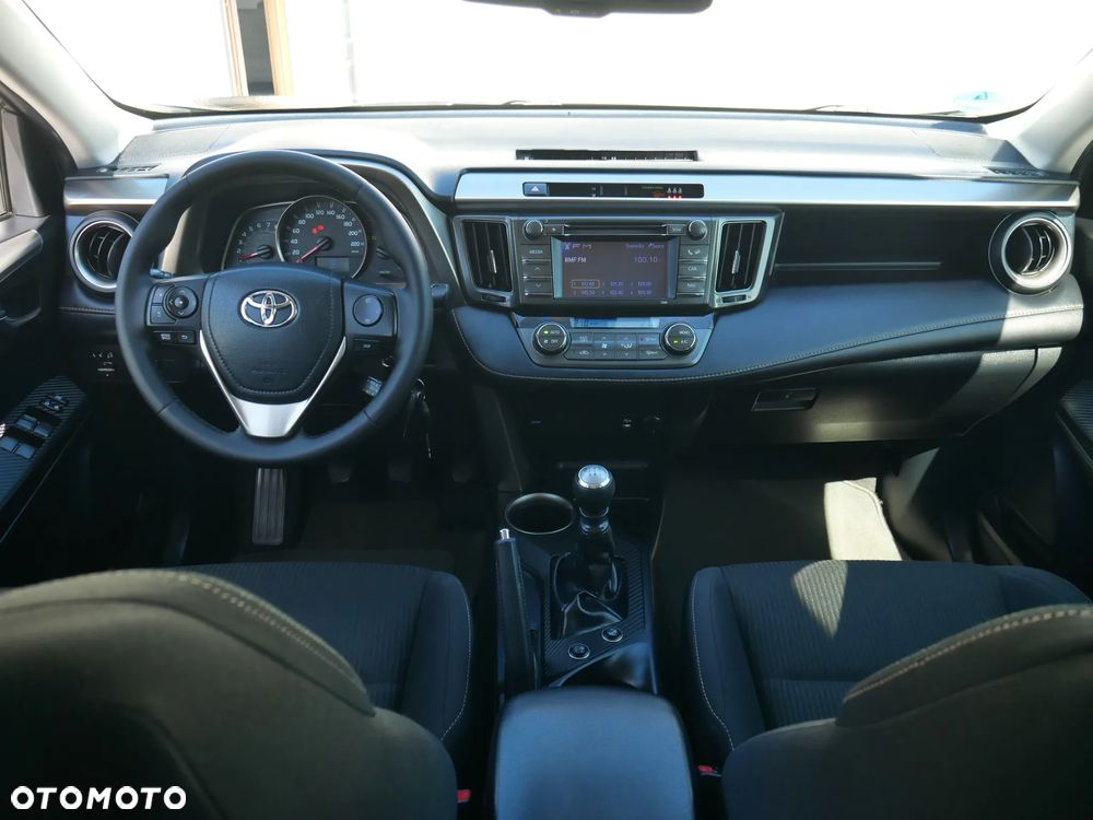 Toyota RAV4 2.0 4x4 Edition - 24