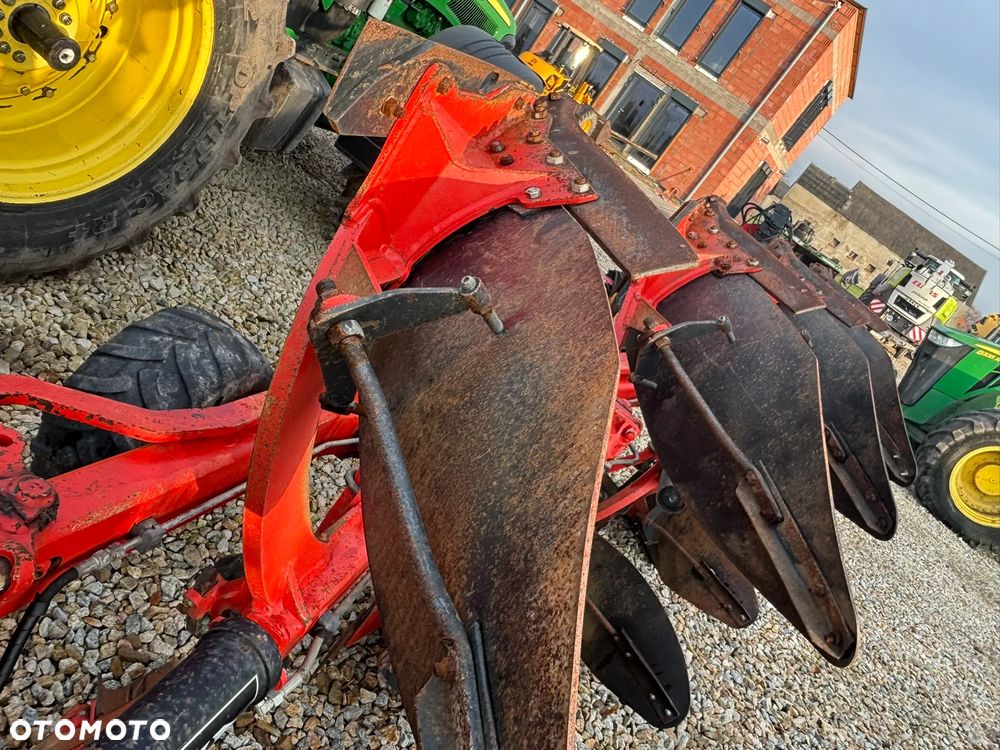 Gregoire Besson RWY 6 - 5