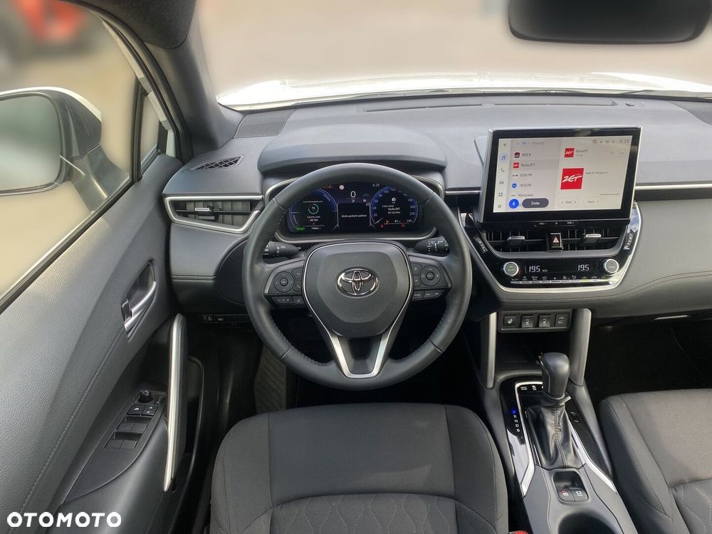 Toyota Corolla Cross - 11