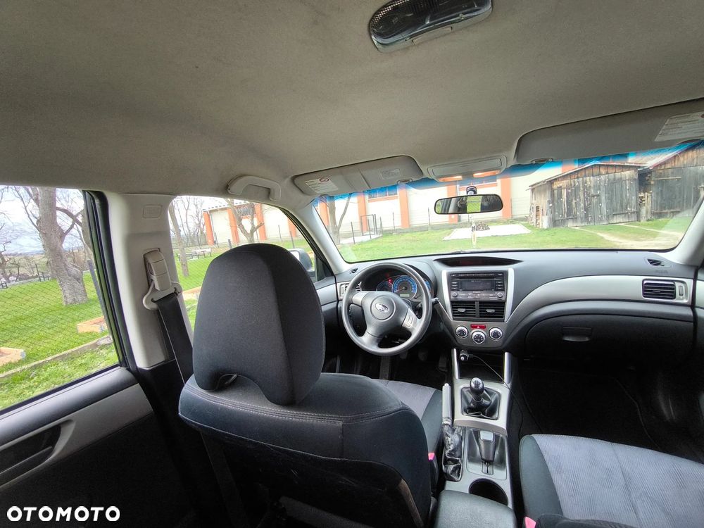 Subaru Forester 2.0 XA Euro5 - 10