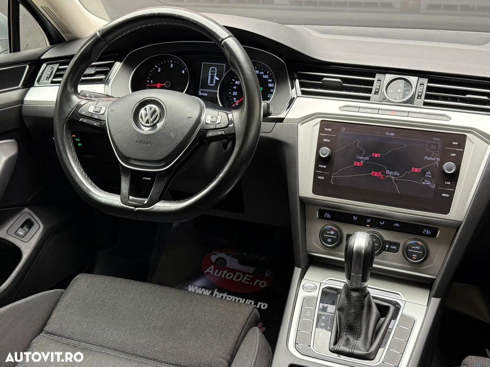 Volkswagen Passat - 8