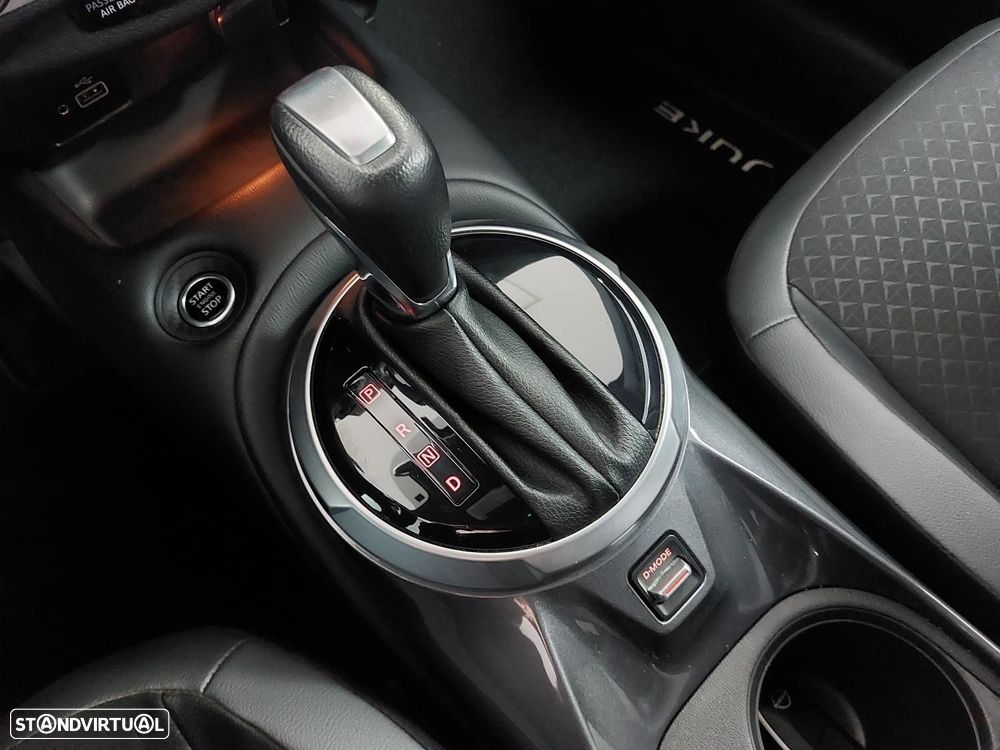 Nissan Juke 1.0 DIG-T N-Connecta DCT - 37