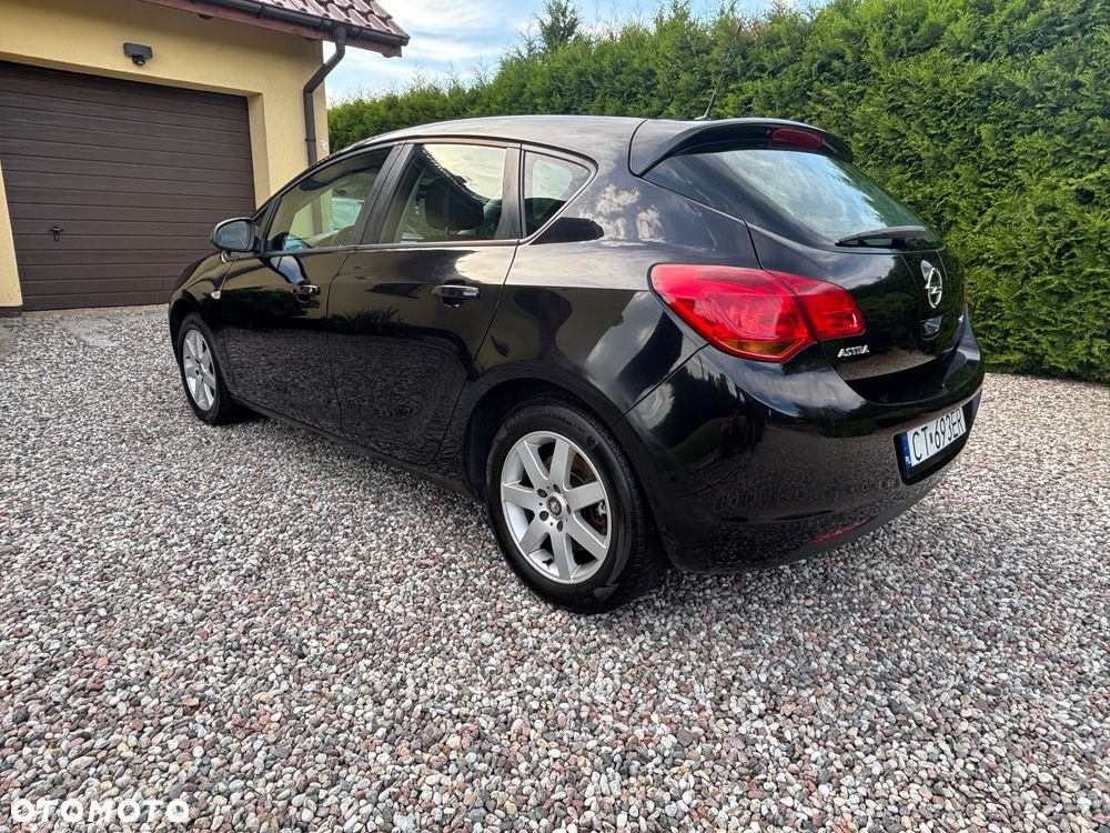 Opel Astra 1.7 CDTI - 7
