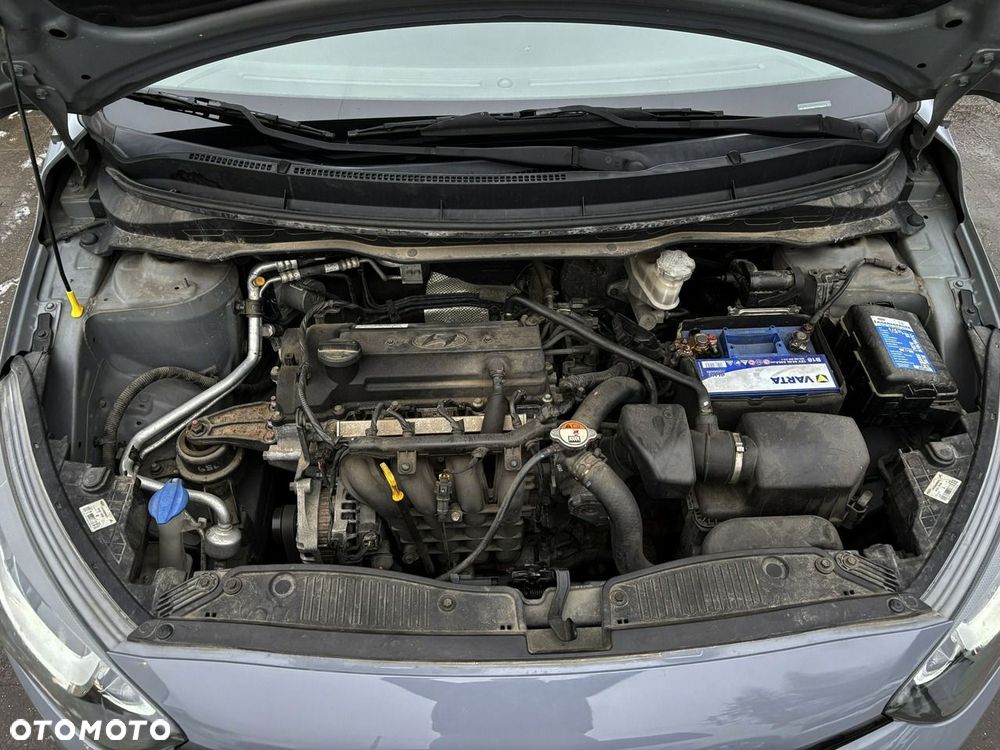 Hyundai i20 1.2 Fifa World Cup Edition - 8