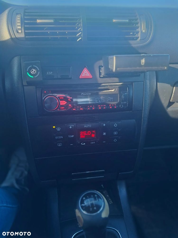 Audi A3 Sportback 1.8T Ambition - 8