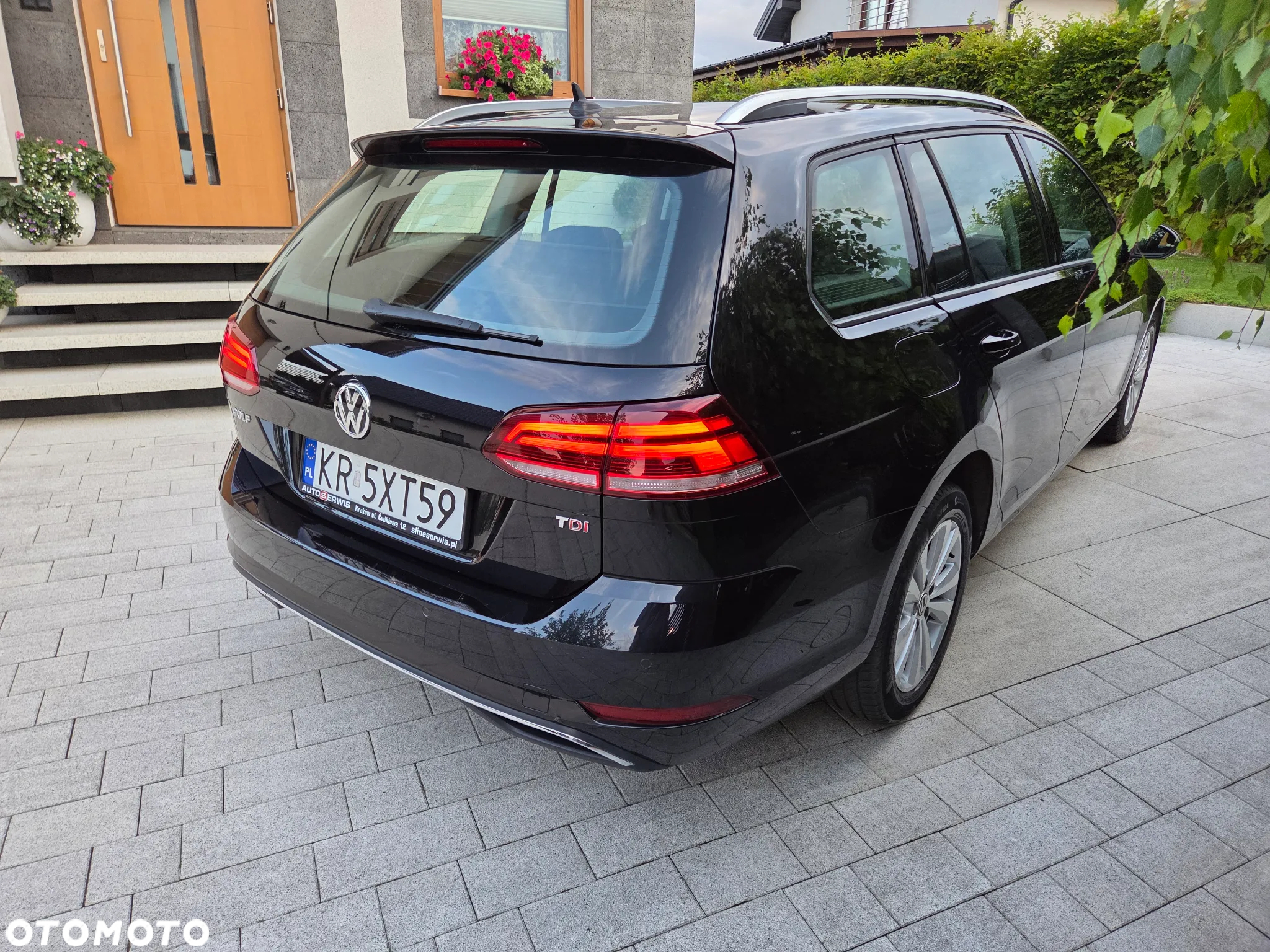 Volkswagen Golf - 5
