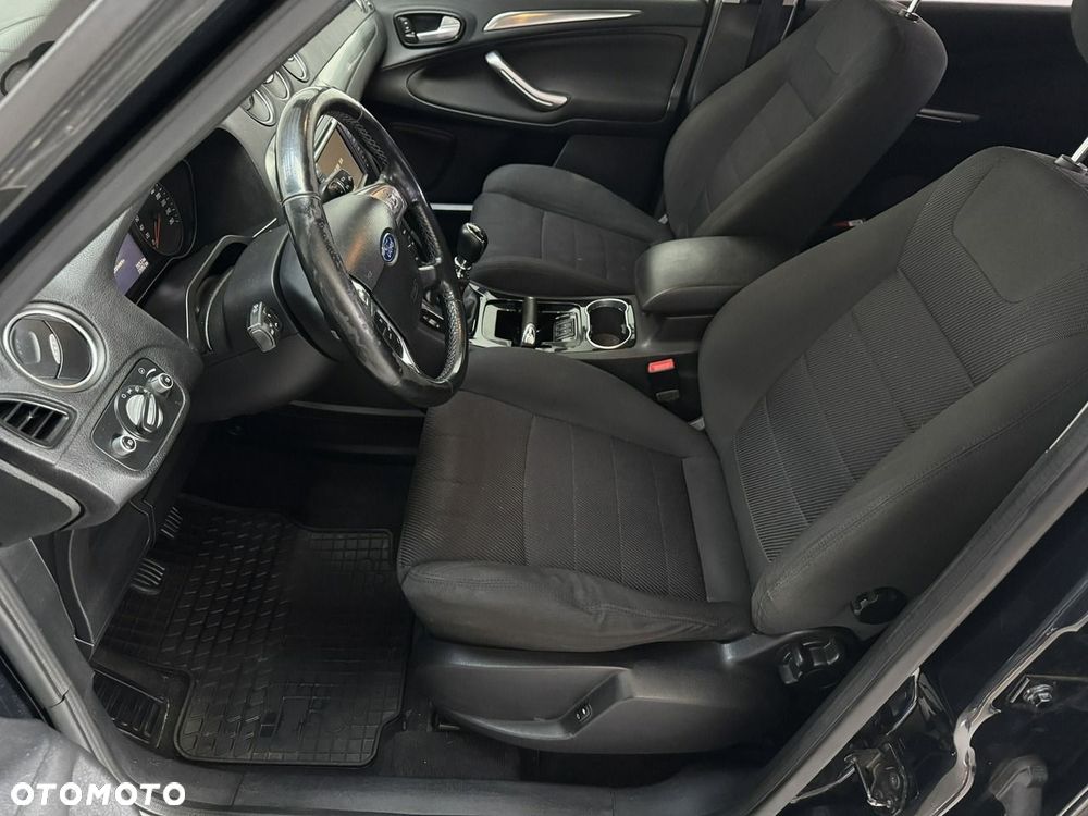 Ford S-Max 2.0 TDCi DPF Titanium - 17
