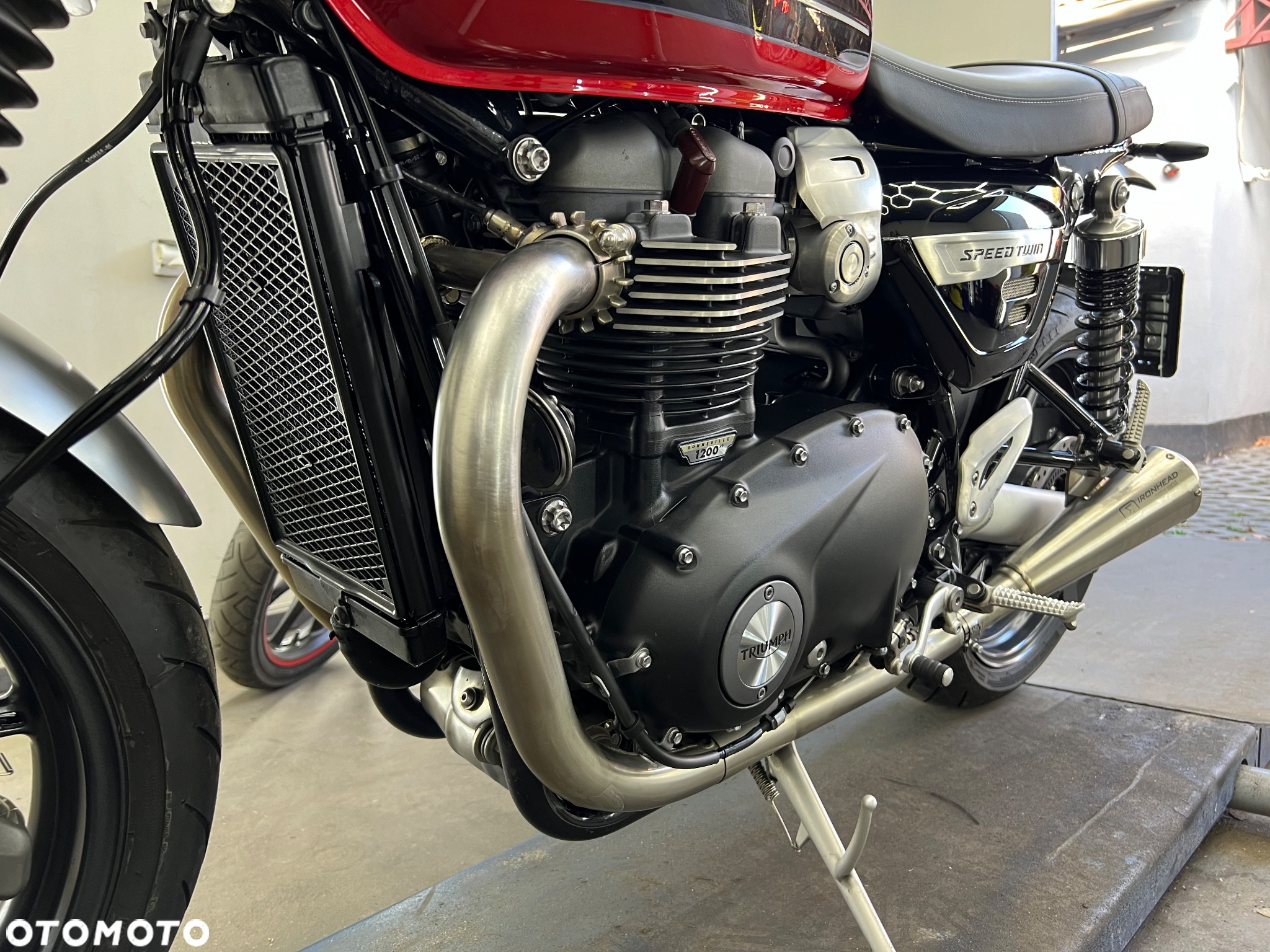Triumph Speed Twin - 8
