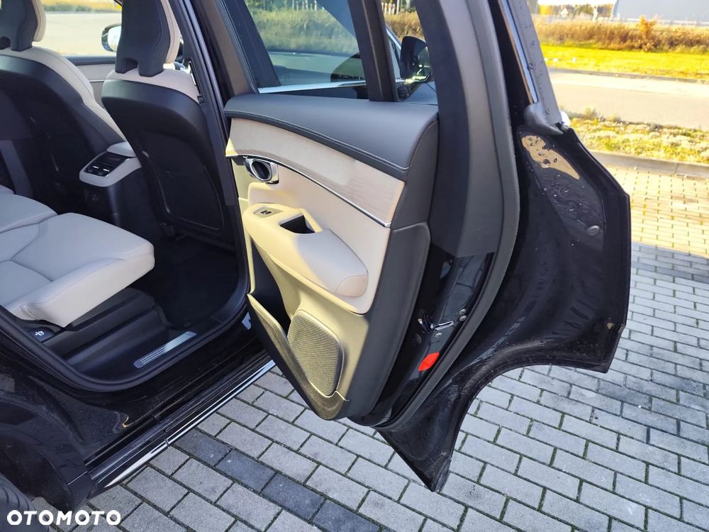 Volvo XC 90 T8 AWD Plug-In Hybrid Plus Bright 7os - 15