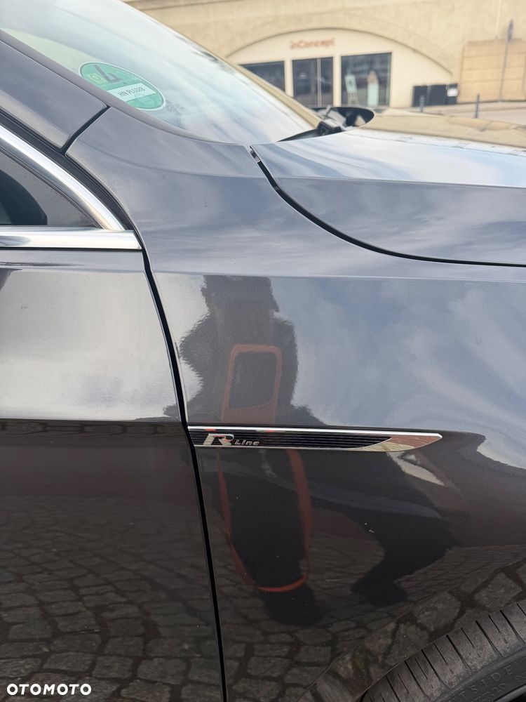 Volkswagen Passat - 11