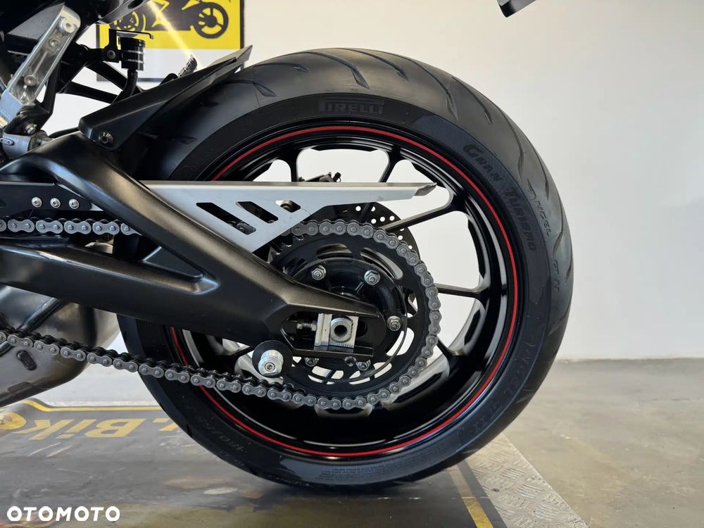 Yamaha MT - 25