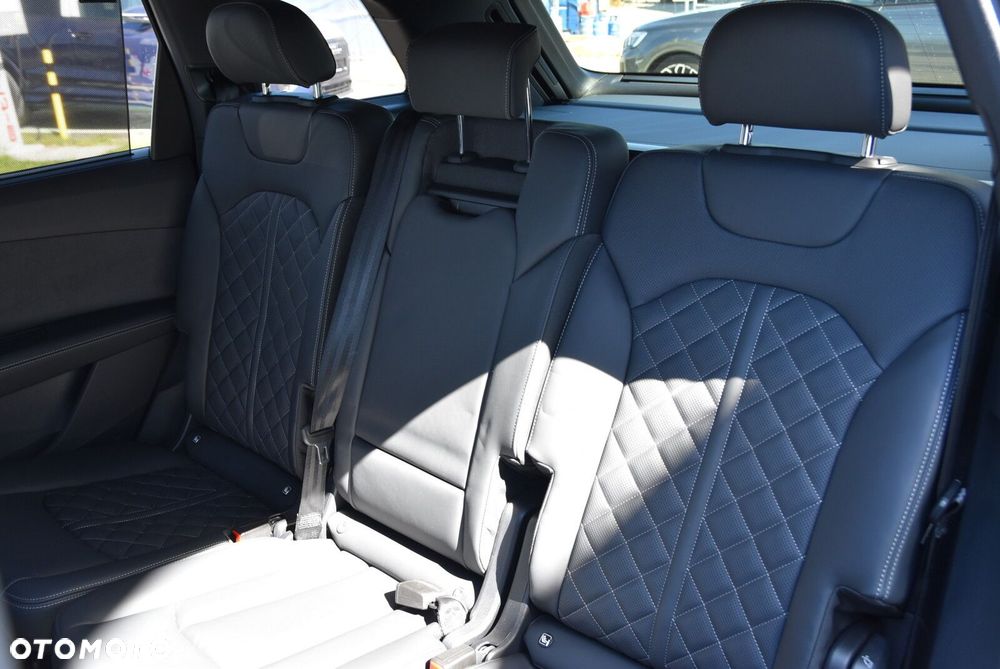 Audi Q7 - 10