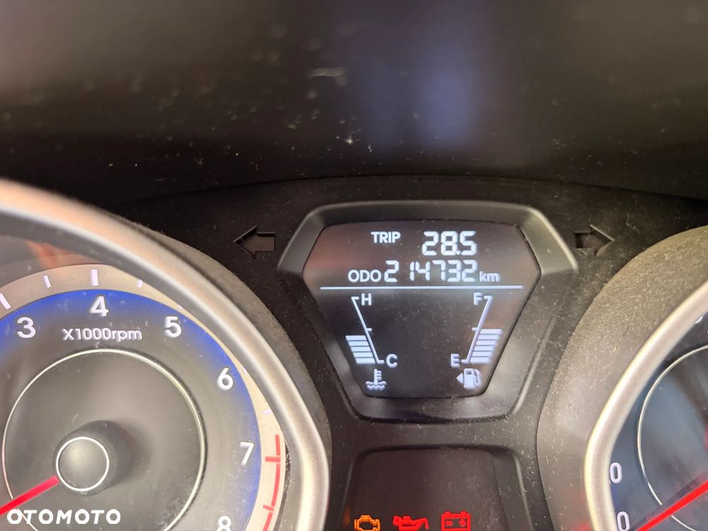 Hyundai Elantra 1.6 Style - 19