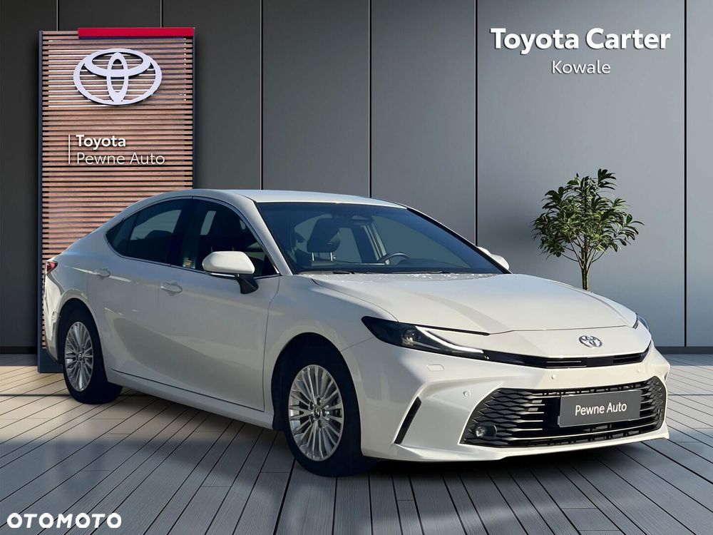 Toyota Camry - 8