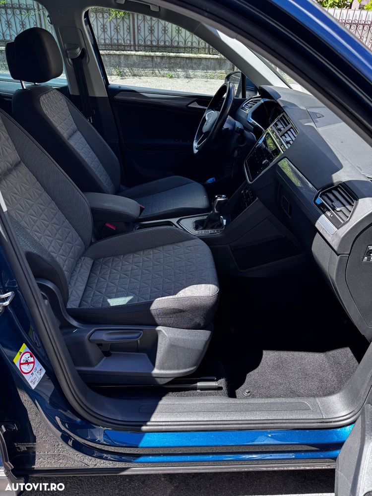 Volkswagen Tiguan - 19