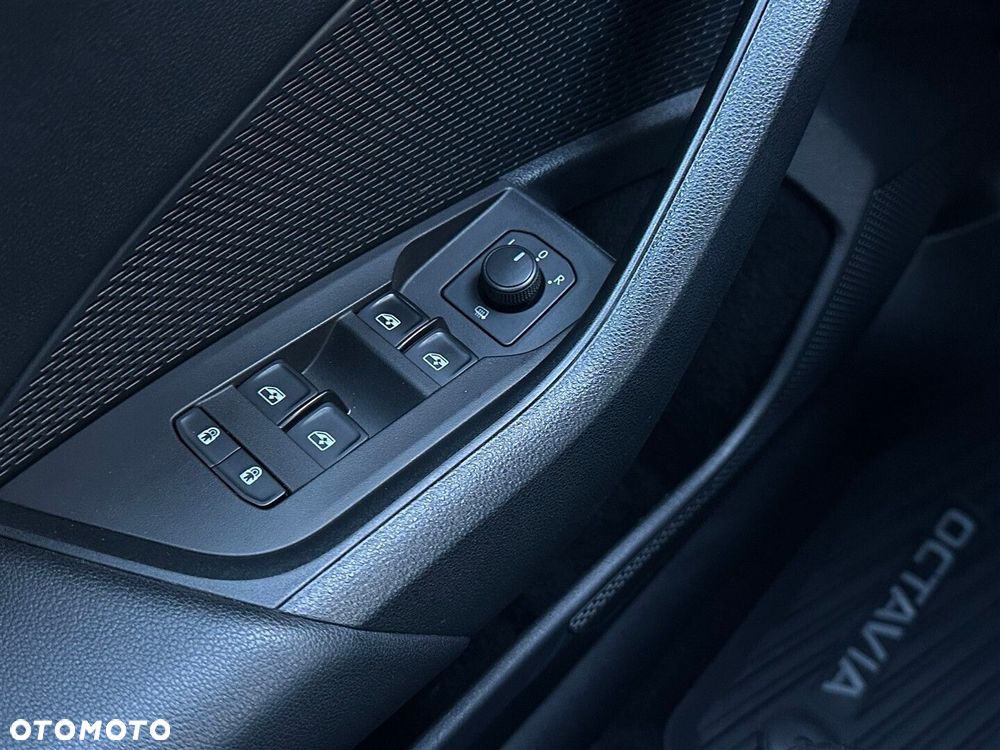 Skoda Octavia 1.5 TSI ACT Ambition DSG - 15