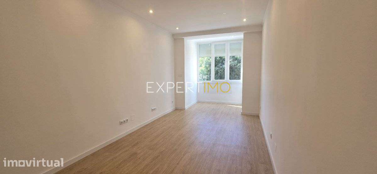 Apartamento T1 Remodelado 1º andar - Grande imagem: 3/13