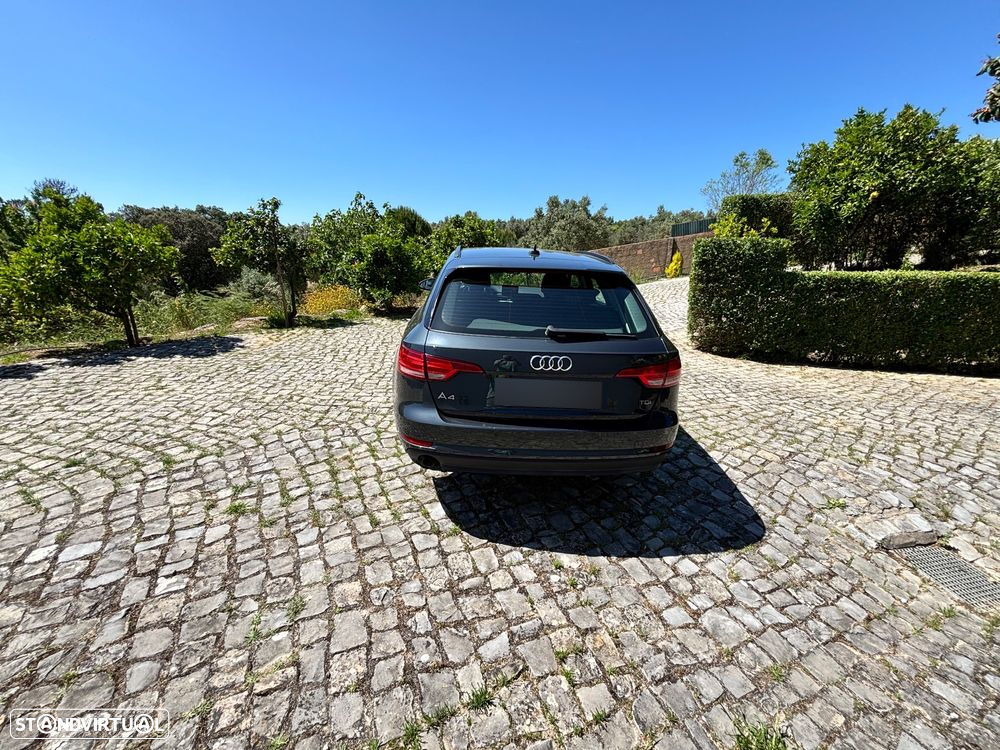 Audi A4 Avant 2.0 TDI Business Line - 23