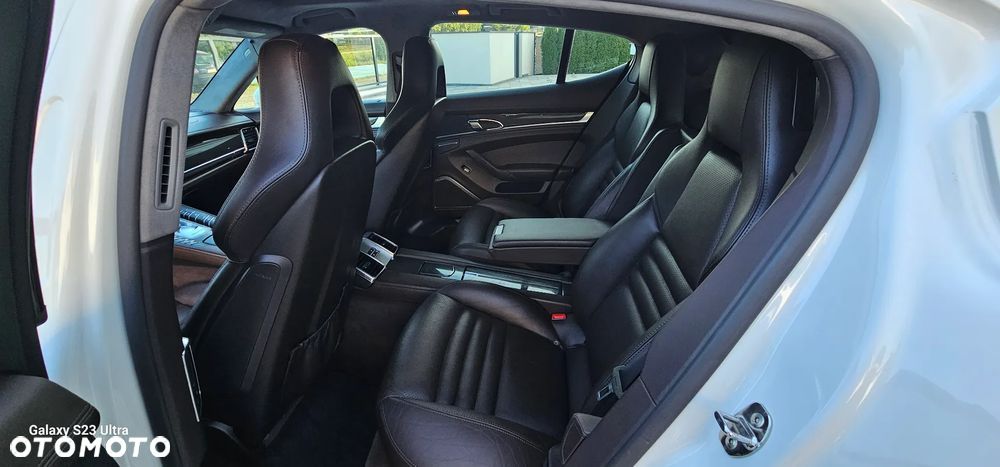 Porsche Panamera Turbo - 28