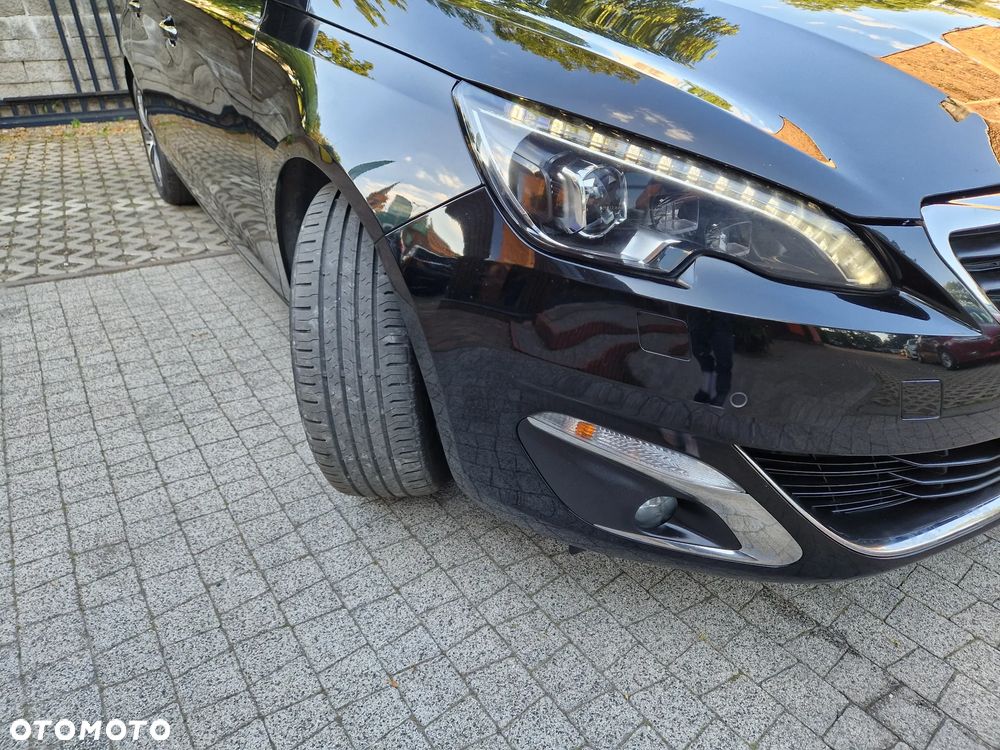 Peugeot 308 SW 1.6 BlueHDi Allure S&S - 11