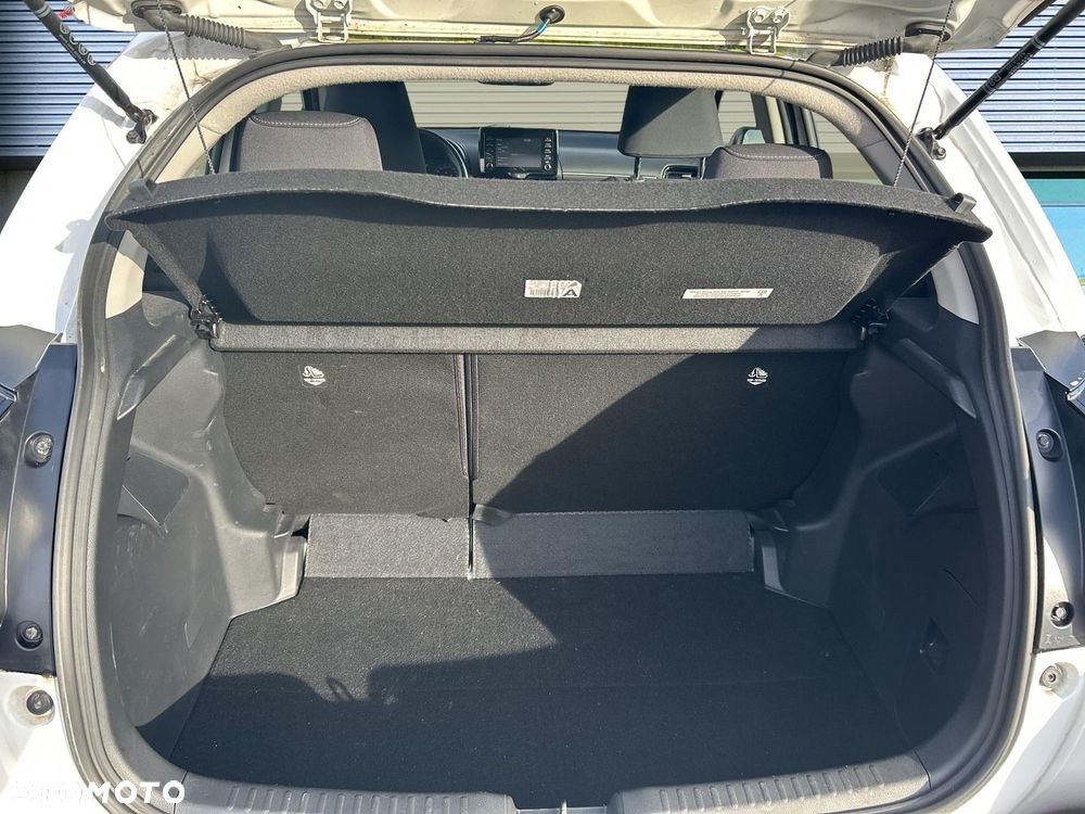Toyota Yaris - 10