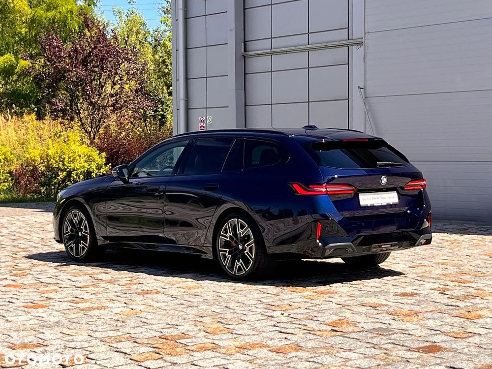 BMW Seria 5 540d xDrive mHEV - 9