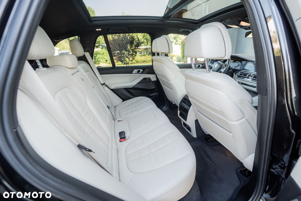 BMW X5 xDrive30d xLine - 26