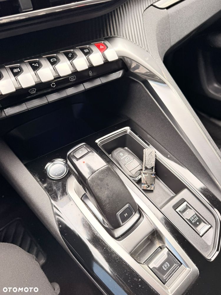 Peugeot 5008 BlueHDi 130 EAT8 Active - 8