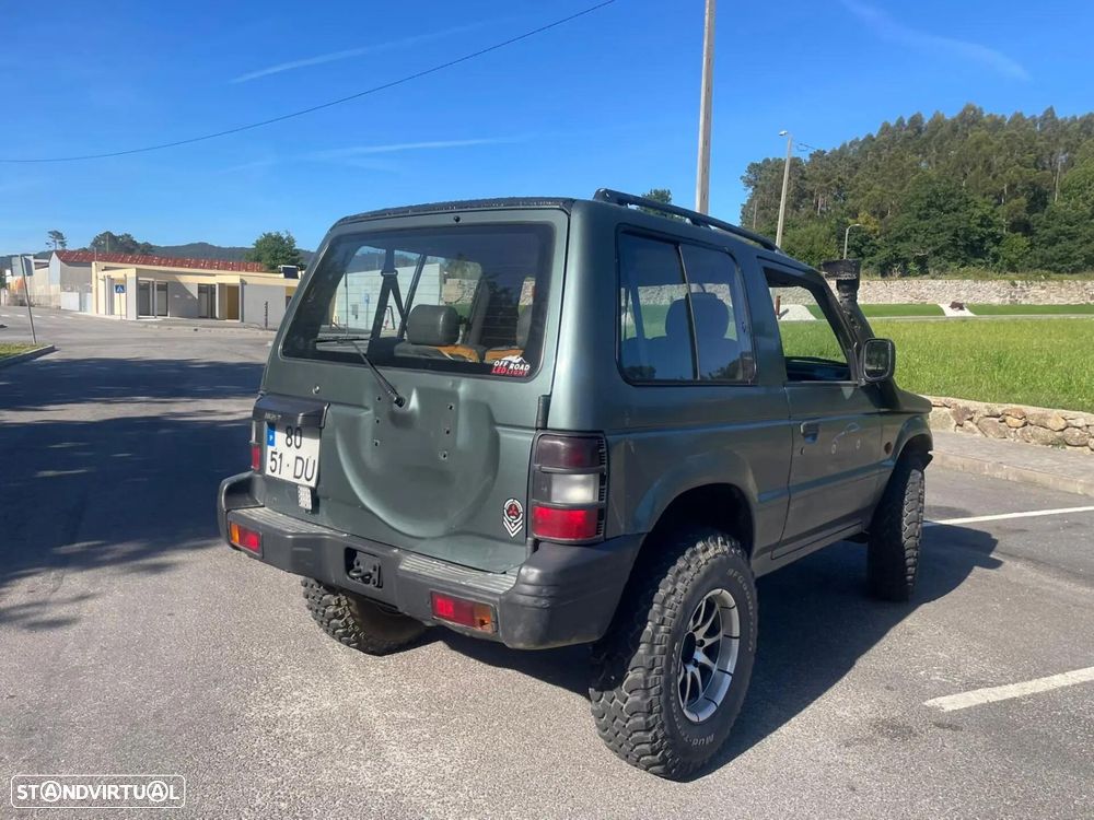 Mitsubishi Pajero 2.5 TD GLX Longo - 13