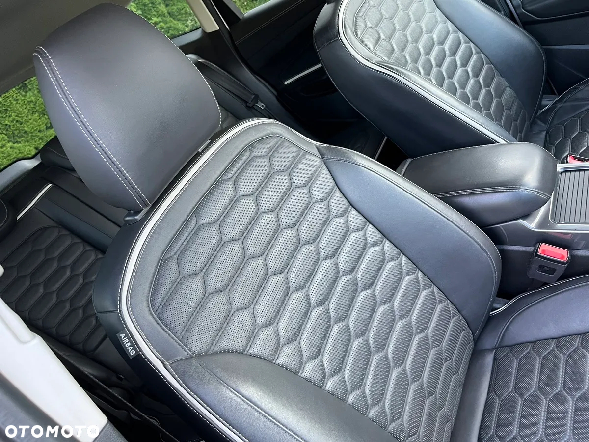 Ford Kuga 2.0 TDCi 4x4 Vignale - 27