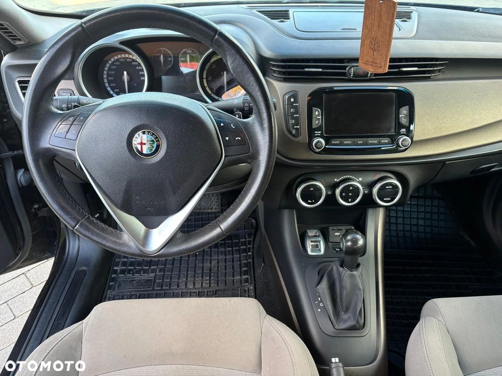 Alfa Romeo Giulietta 2.0 JTDM 16V TCT Collezione - 7