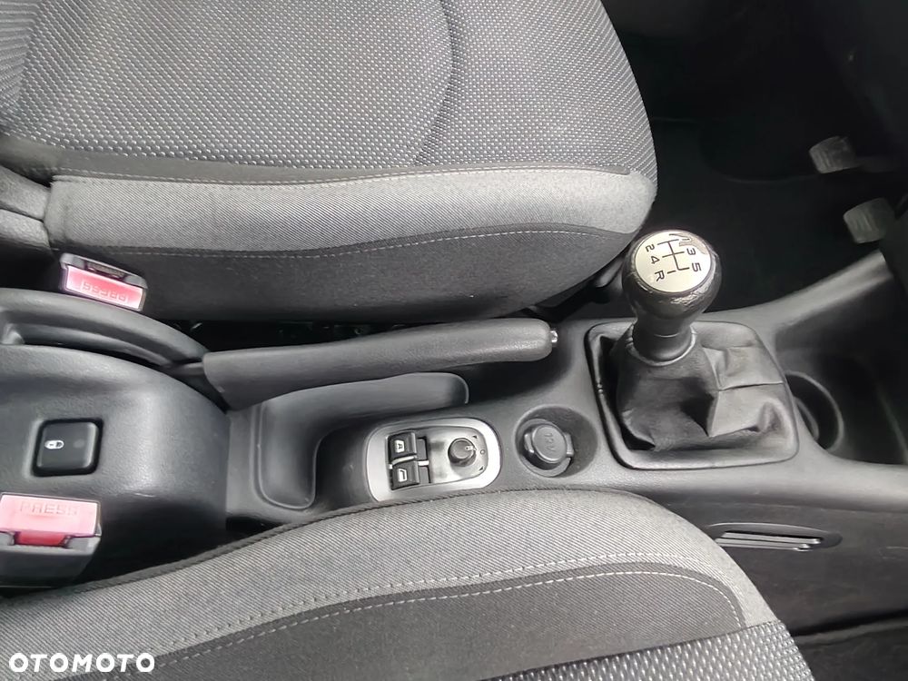 Peugeot 206 plus - 22