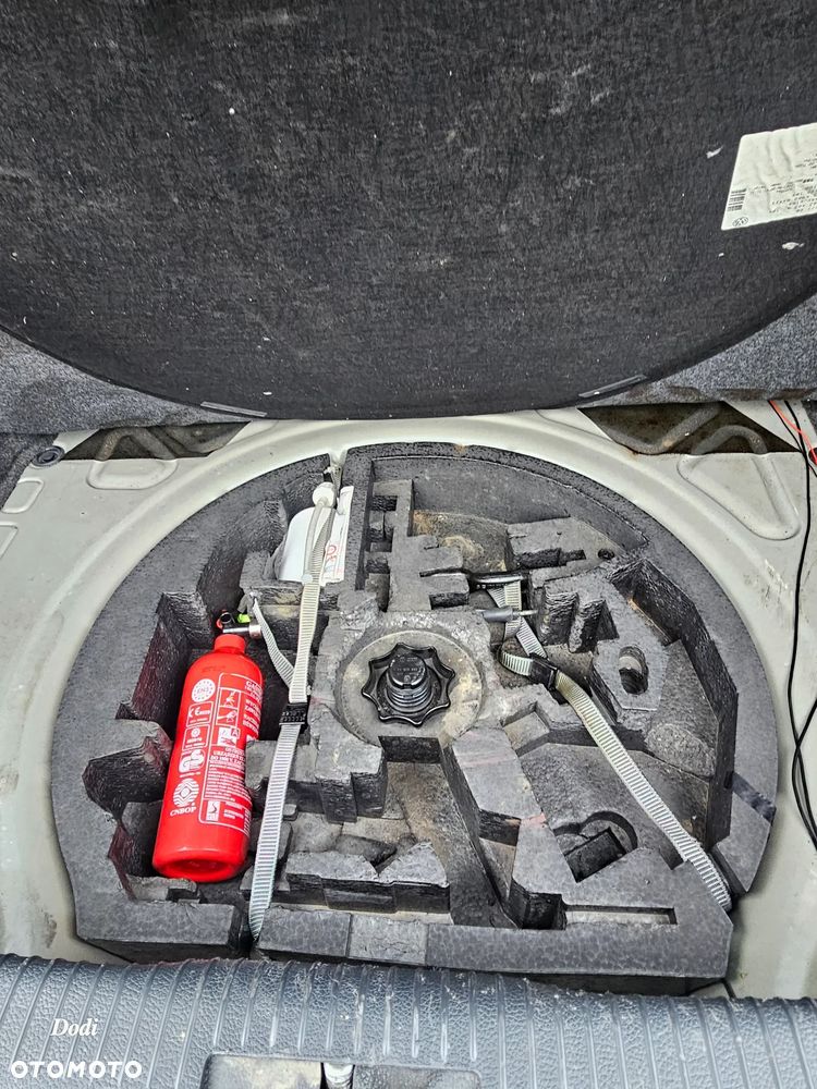 Volkswagen Golf - 14