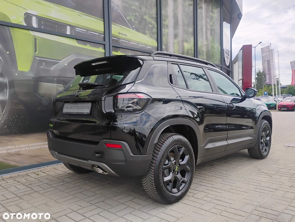 Jeep Avenger 1.2 T3 mHEV Upland 4xe eDCT6 - 10