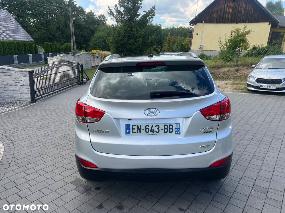 Hyundai ix35 2.0 CRDi 4WD Fifa World Cup Gold Edition - 4