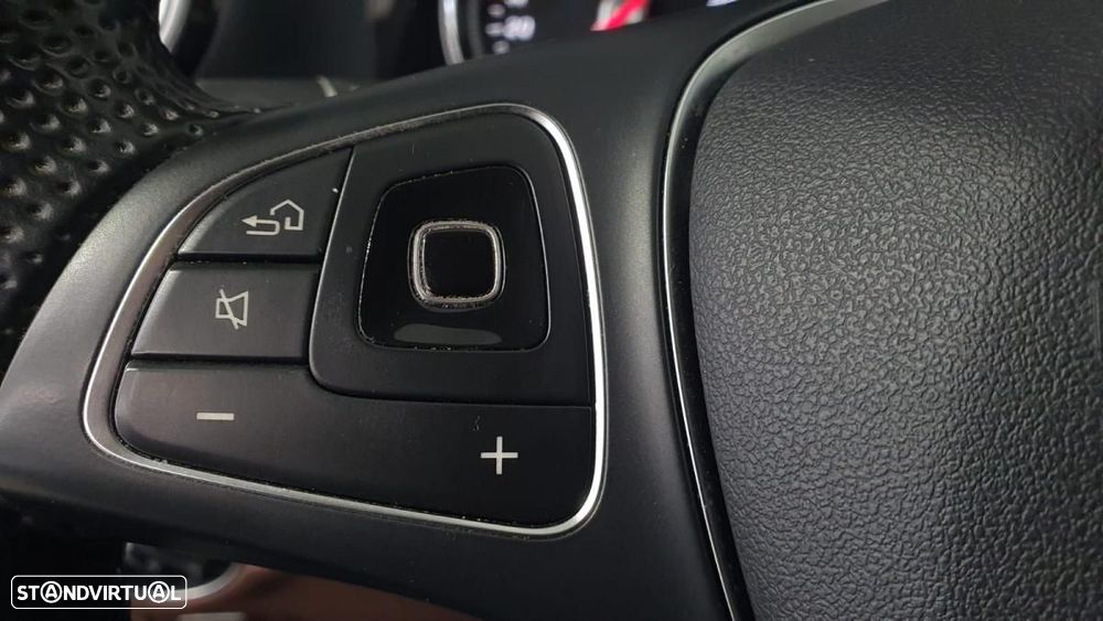 Mercedes-Benz E 220 d Avantgarde+ - 27