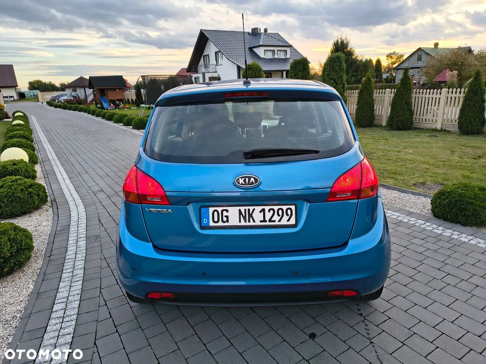 Kia Venga 1.4 CVVT Vision - 8