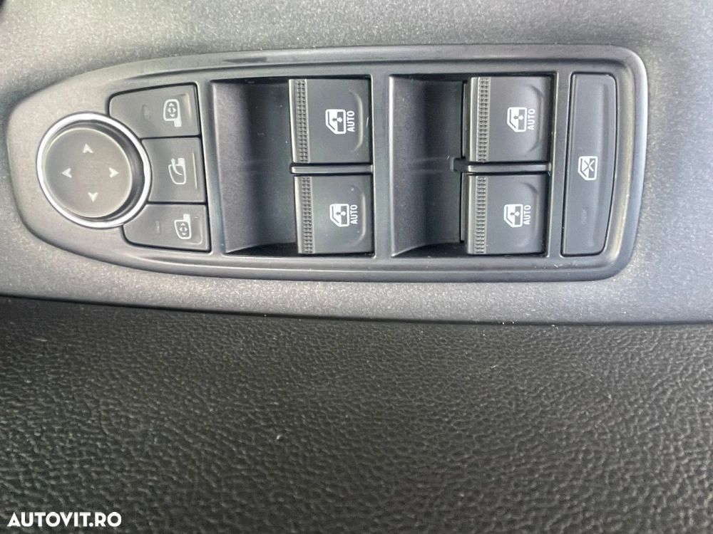 Renault Captur TCe 100 EXPERIENCE - 16