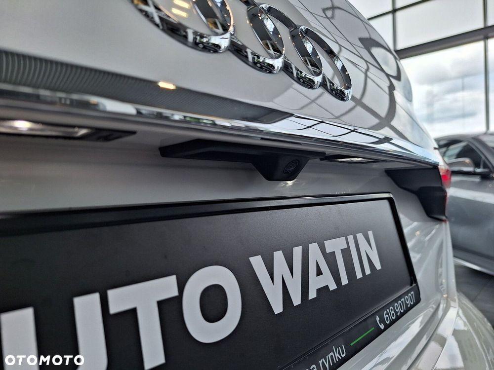 Audi A4 Limousine - 13