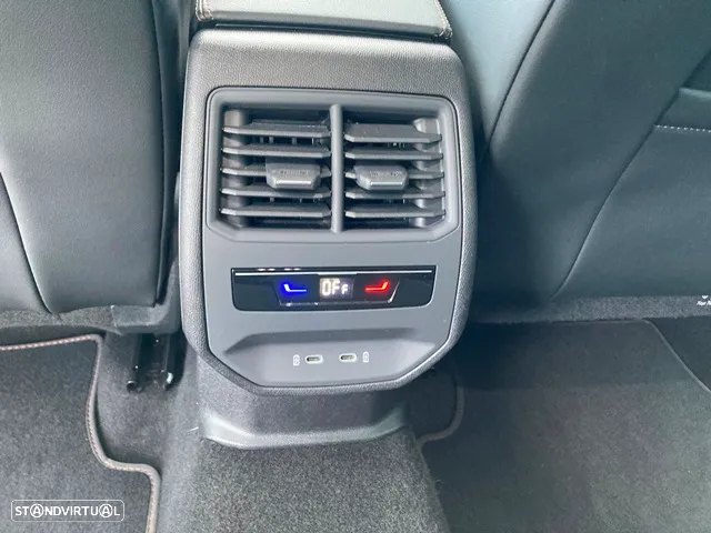 Cupra Formentor 1.4 e-Hybrid Sport DSG - 31