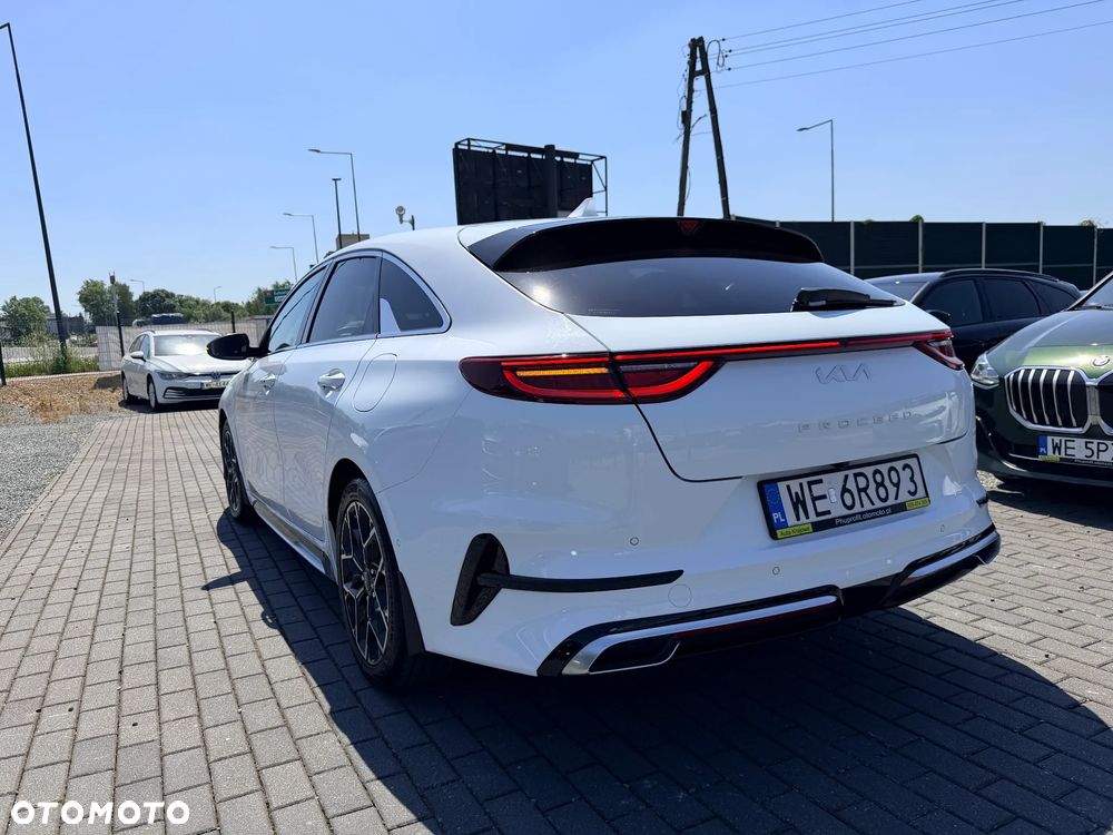 Kia ProCeed 1.5 T-GDI GT Line - 11