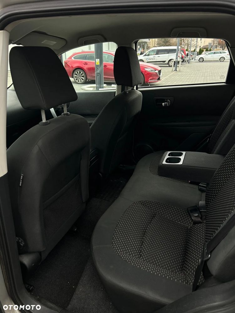 Nissan Qashqai - 12