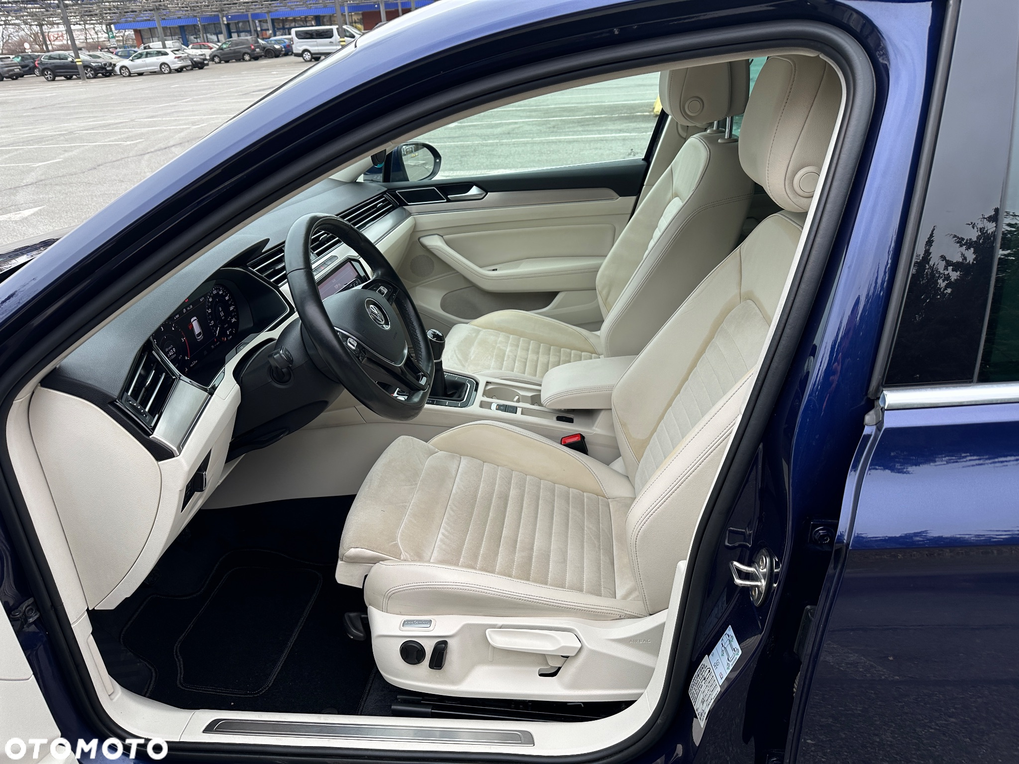 Volkswagen Passat Variant 1.6 TDI (BlueMotion Technology) Trendline - 11