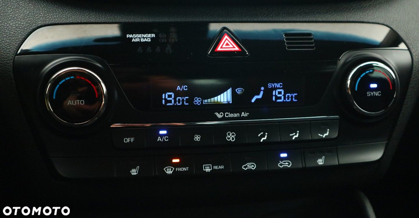 Hyundai Tucson 2.0 CRDi 4WD Advantage - 24