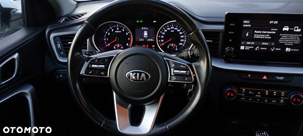 Kia Ceed 1.5 T-GDI M - 10