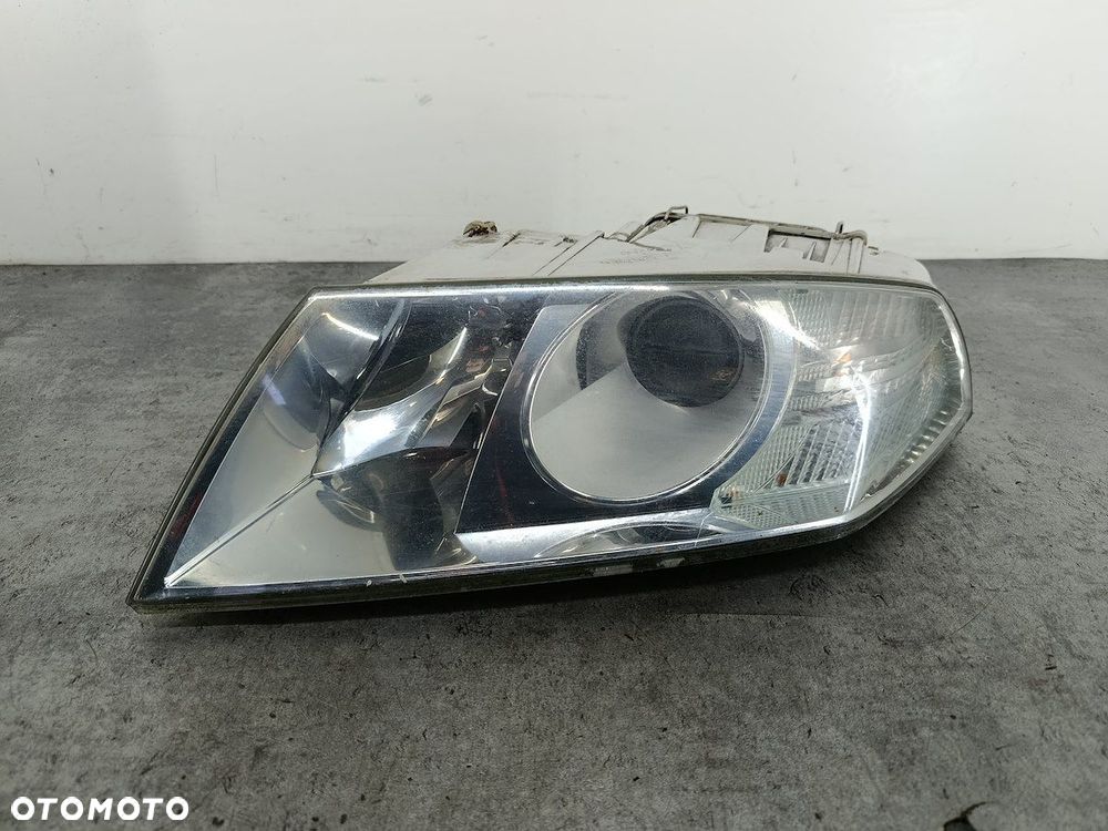 LAMPA PRZÓD LEWA XENON SKODA OCTAVIA II 2004-2012 - 1