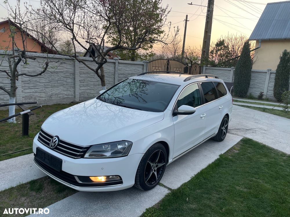 Volkswagen Passat - 1